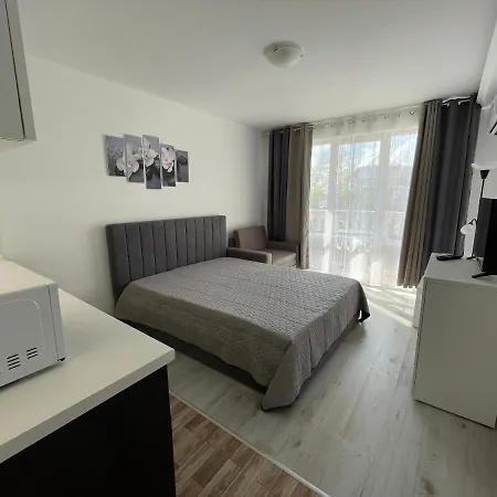 студио симона 4 - първа линия море Apartment Lozenets