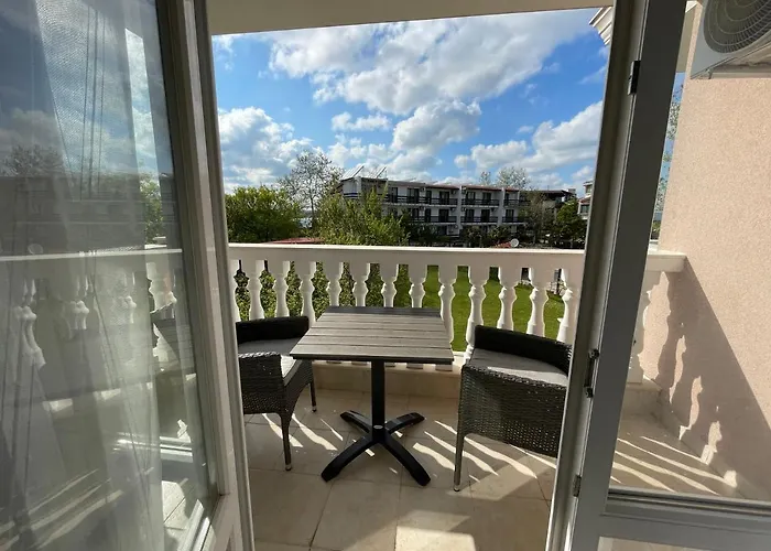 студио симона 4 - първа линия море Лозенец